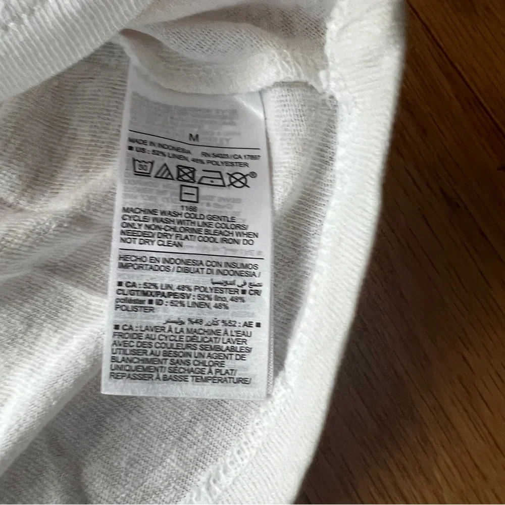 Old Navy linen Tee M - Picture 2 of 4